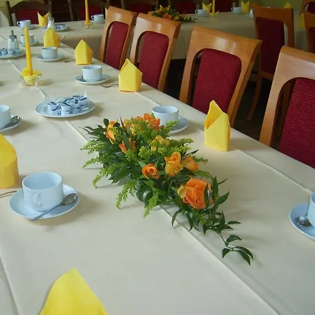 בית הארחה Gasthaus Hirsch באדן-באדן