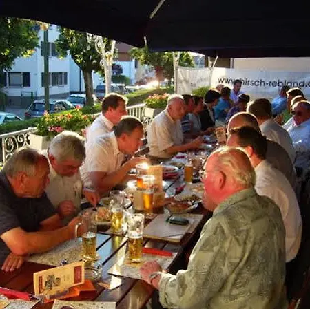 Gasthaus Hirsch Pensjonat 2*