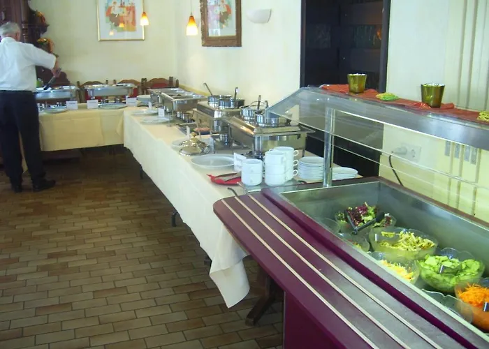 Gasthaus Hirsch Гостевой дом 2*