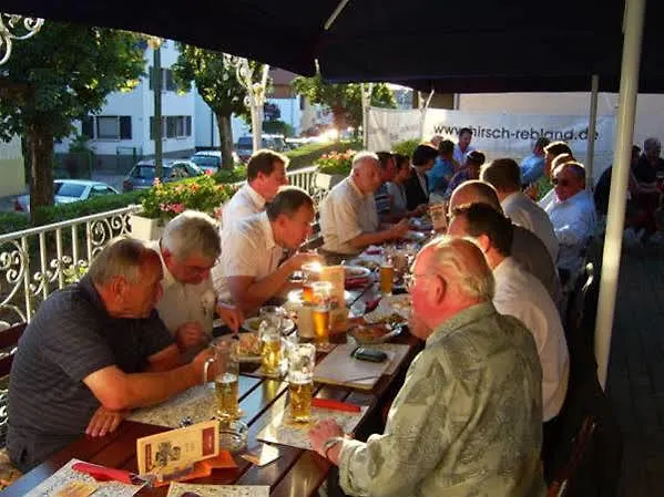 Gasthaus Hirsch Гостевой дом 2*